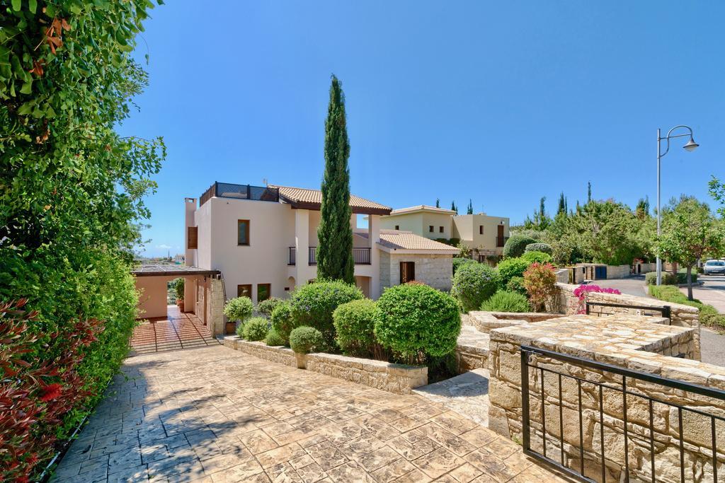 4 Bedroom Villa Helidoni With Private Infinity Pool, Aphrodite Hills Resort Куклия Екстериор снимка