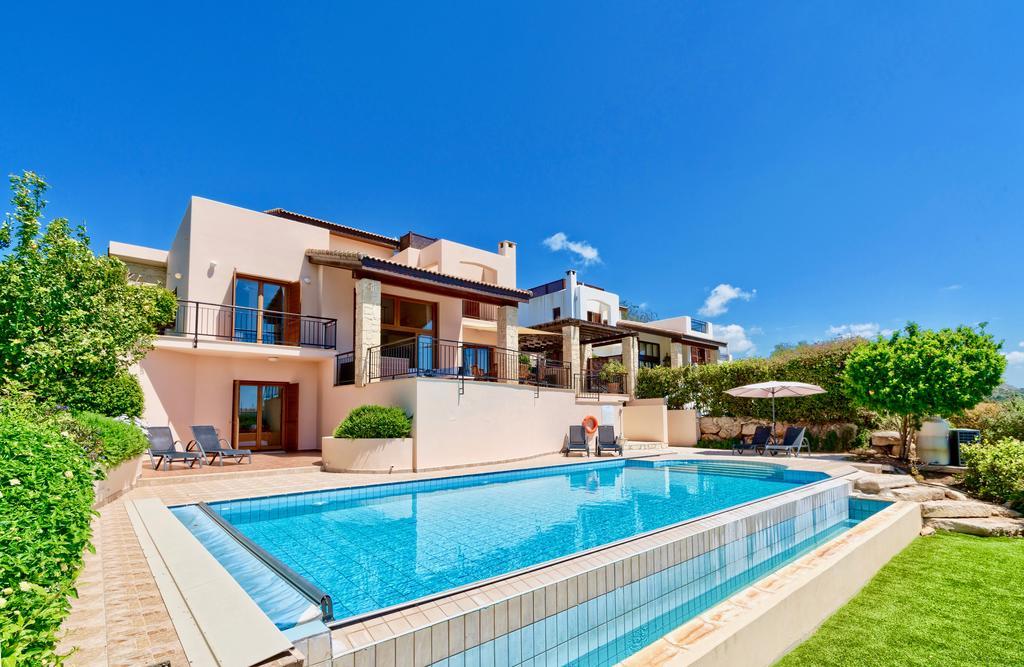 4 Bedroom Villa Helidoni With Private Infinity Pool, Aphrodite Hills Resort Куклия Екстериор снимка