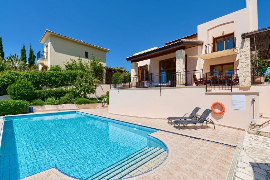 4 Bedroom Villa Helidoni With Private Infinity Pool, Aphrodite Hills Resort Куклия Екстериор снимка