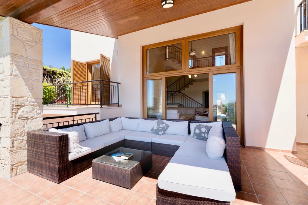 4 Bedroom Villa Helidoni With Private Infinity Pool, Aphrodite Hills Resort Куклия Екстериор снимка